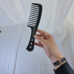شانه دندانه درشت کربنی تونی اند گای مدل ۶۱۱۲