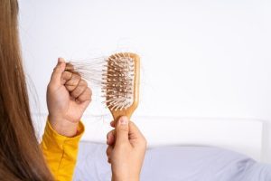 تاثیر استرس بر ریزش مو
